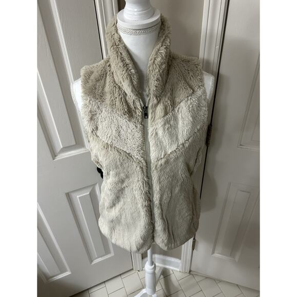 Patagonia Ladies Size Medium Best - Picture 1 of 9